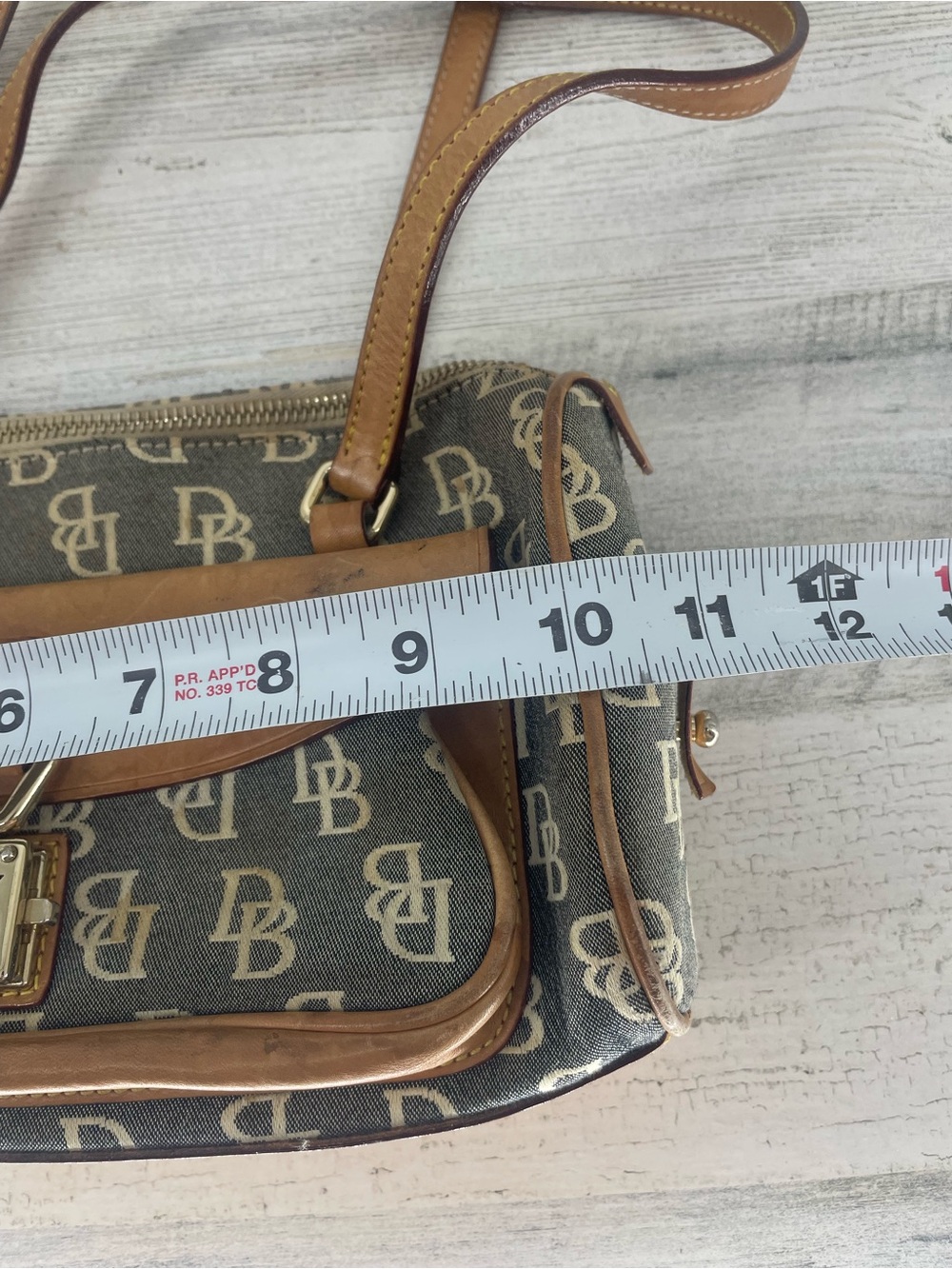 Women's Tan Dooney & Bourke Small Domed Pocket Satchel Bag Top Handle Vintage - Picture 4 of 8